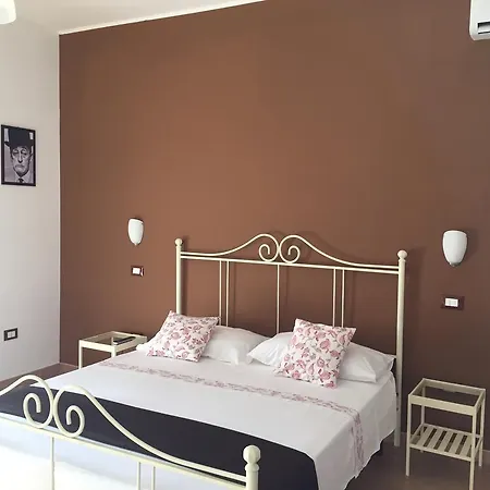 ベッド・アンド・ブレックファスト Zahir Da Cleo Castro (Lecce)
